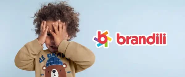 Fotos de produto geradas por IA pela Futuriza para a Brandili